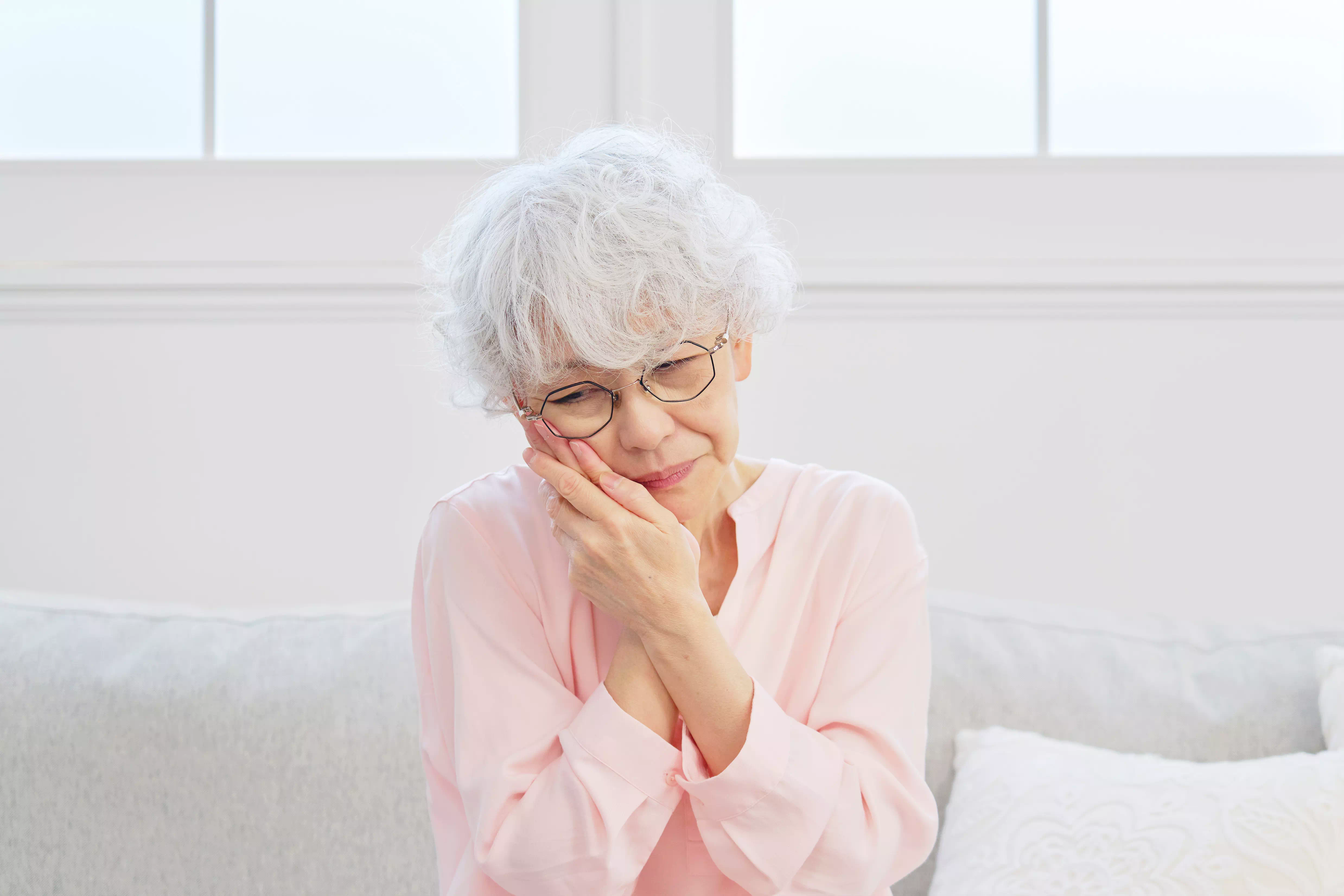 口腔外科治療のイメージ画像